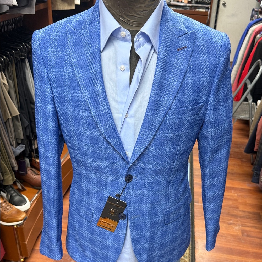 Louis burg made in Europe Textured Blue Blazer 98% cotton and 2% Lycra.